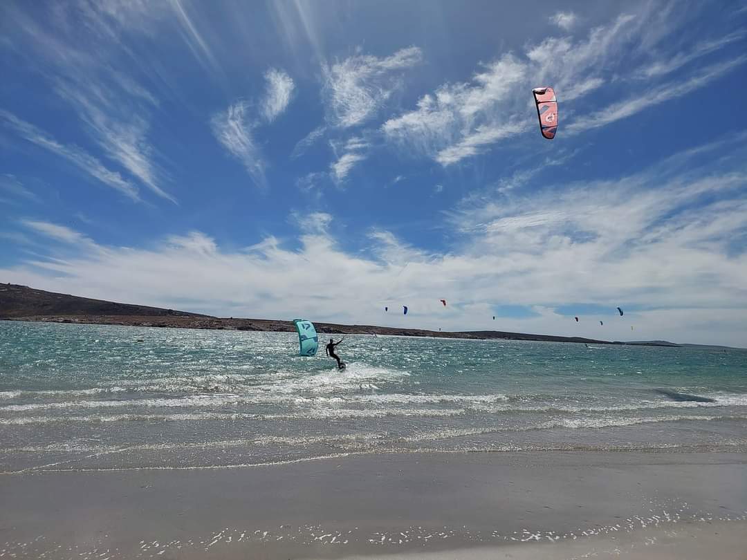 Kitesurfing
